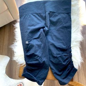 Lulu crop capri in charcoal! Unusual color and style, limited use!